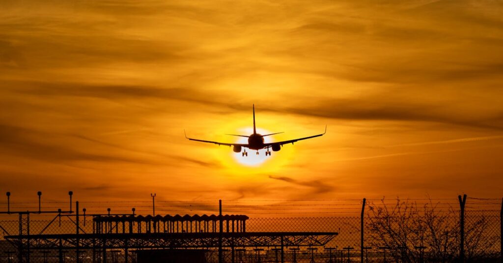 Advantage Newark Airport: The Treasure of Airlines in the Tri-State Area 1