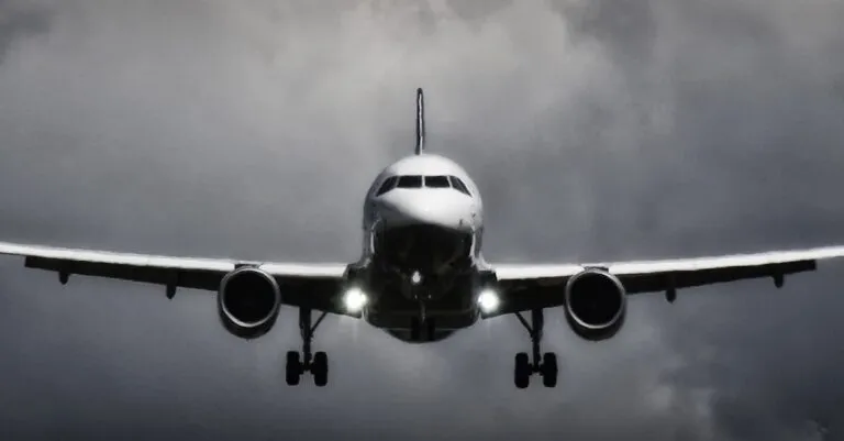 Q. What airlines offer round trip flights from NYC to LA?