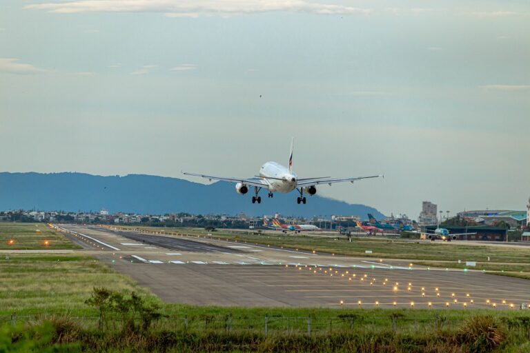 landing, airport, aircraft, airport, airport, airport, airport, airport