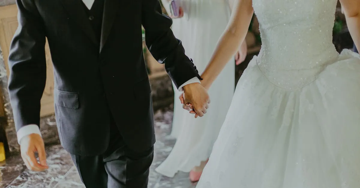 what are the benefits of hiring a limo service for my wedding