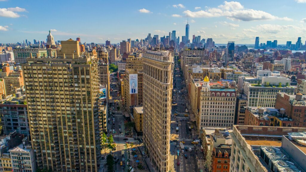 New York City Shuttle: 7 Honest First-Timer Facts (2027) 4 October 10, 2026 best limo nyc