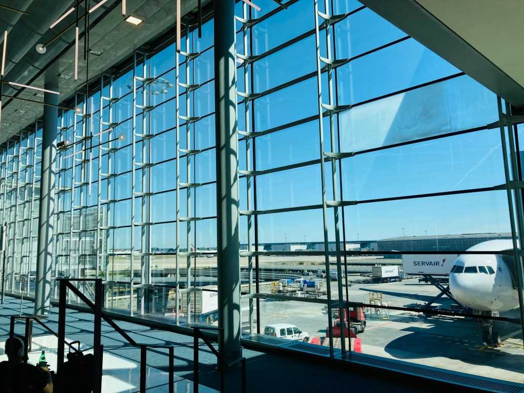 JetBlack black car at Newark Airport Terminal A newark airport limousine service reviews 2026 black sedan at EWR Terminal A pickup zone