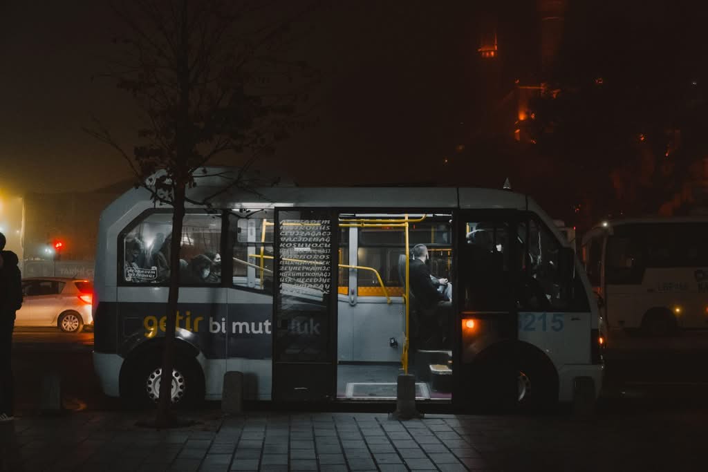 How Much Is a Shuttle Between JFK and LGA: 6 Honest 2026 Costs Families Must Know 1 September 18, 2026 How Much Is a Shuttle Between JFK and LGA: 6 Honest 2026 Costs Families Must Know how much is a shuttle between jfk and lga Ethan Navarro September 18, 2026