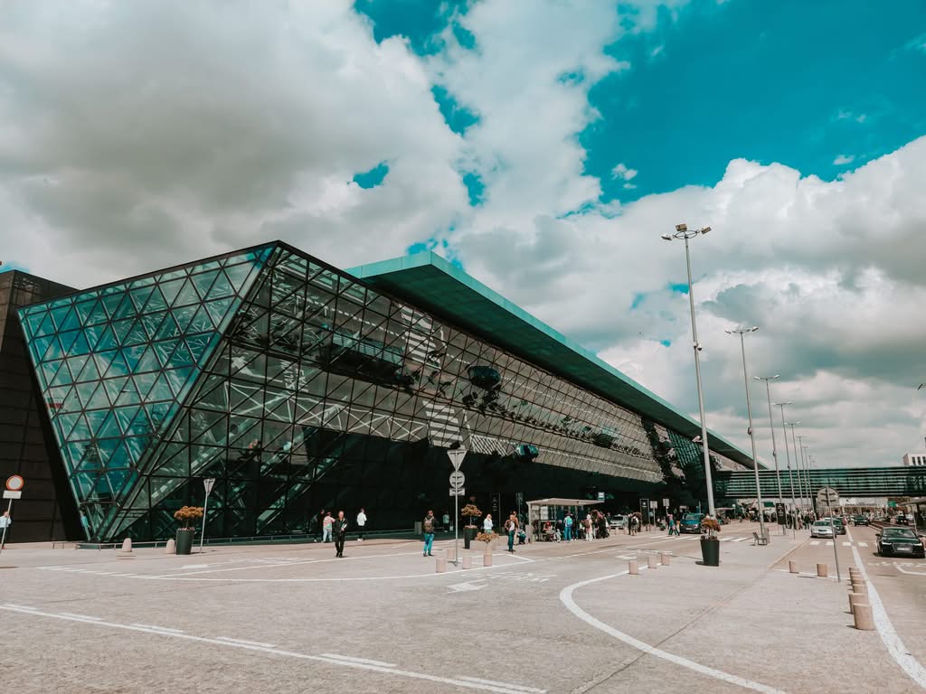 Limo Ride To Newark Airport For Groups: 7 Real Cost Facts First-Time Visitors Need In 2026 1 September 17, 2026 Limo Ride To Newark Airport For Groups: 7 Real Cost Facts First-Time Visitors Need In 2026 Newark Airport Limo 14 Passengers Ethan Navarro September 17, 2026