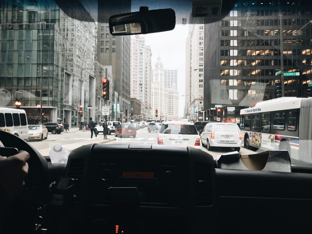 shuttle between jfk and lga for groups