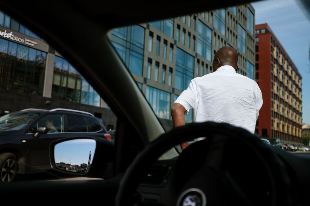 luxury car service laguardia to manhattan