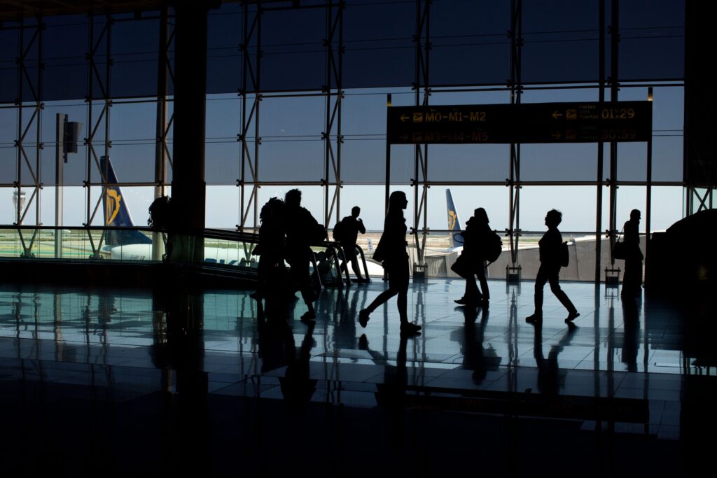 Limo Deals NYC for Airport Transfers in 2026: Fixed-Rate Black Car Service That Actually Delivers When You Need It Most Limo Ethan Navarro September 26, 2026