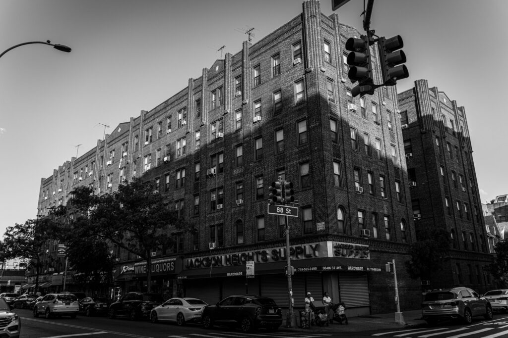 How to Book NY Car Service From LGA: 7 Honest Family Tips 3 September 23, 2026 How to Book NY Car Service From LGA: 7 Honest Family Tips Places to Visit in NYC Ethan Navarro September 23, 2026