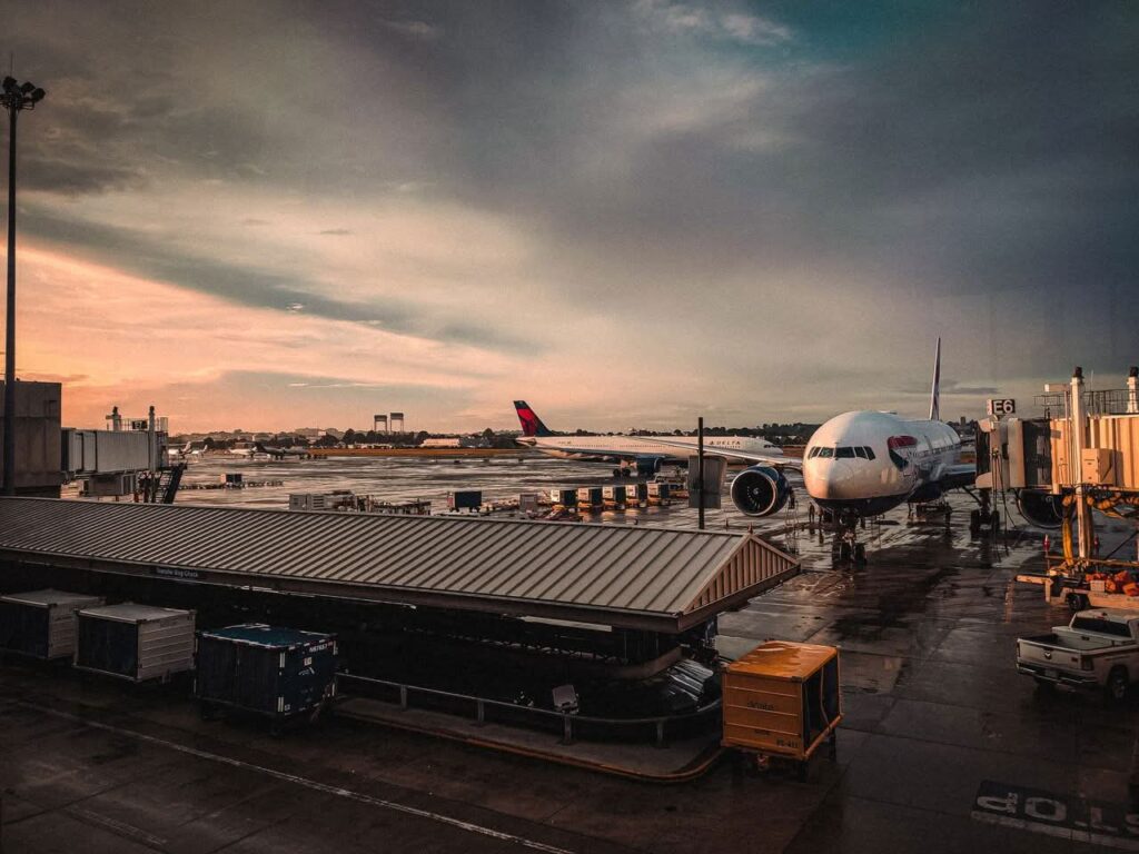 Lga Airport Shuttles: 7 Honest Options For 2026 6 August 28, 2026 Best Cars For Chauffeur Service
