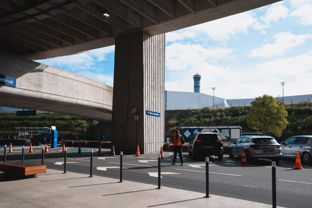 Car Pick Up JFK Airport: Your Smooth Ride with JetBlack 4 September 20, 2026 A bustling airport entrance with vehicles and people in Roissy, France.