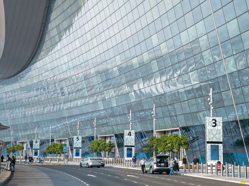 Lga Airport Taxi: 5 Honest 2026 Comparisons For Corporate Bookers Jetblack Ethan Navarro August 28, 2026