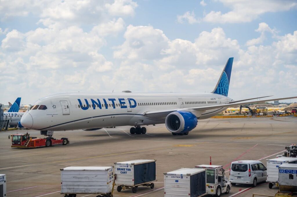 Lga Airport To Ewr: 7 Honest Facts Families Need In 2026 Jetblack Ethan Navarro August 28, 2026