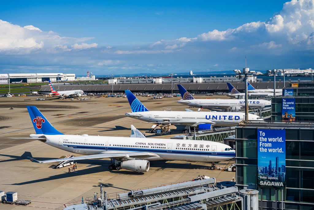 #1 Airport Limo Services Around: 7 Honest 2026 Facts 10 September 19, 2026 best way to get to manhattan from laguardia