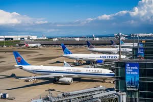 best way to get to manhattan from laguardia
