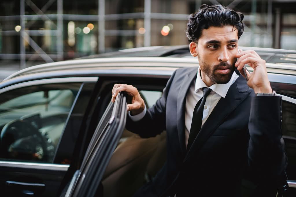 JetBlack JFK family pickup JetBlack best nyc car servicespickup zone with family and luggage