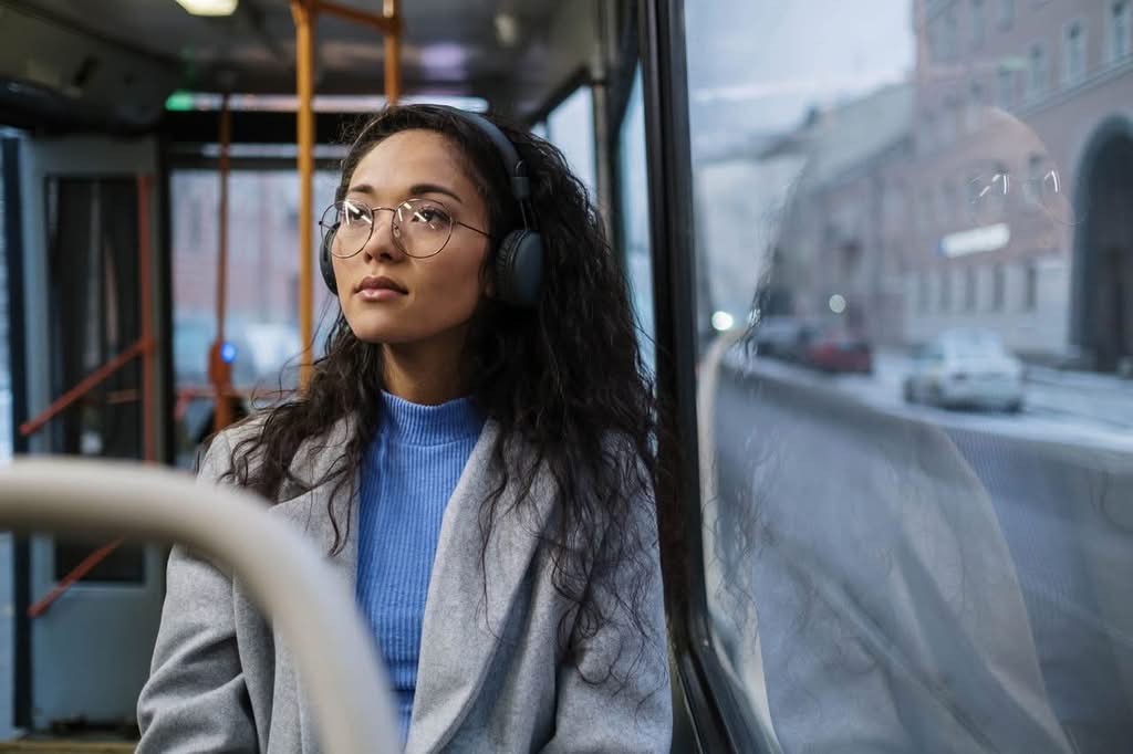 LaGuardia Express Bus: 7 Honest Facts for First-Time NYC Visitors in 2026 laguardia express bus Ethan Navarro September 18, 2026